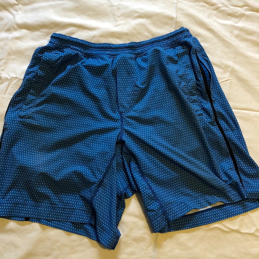 Lululemon Men's Athletic Shorts - Size XL
